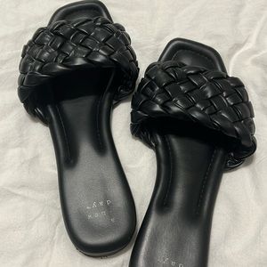 A NEW DAY - Black sandals